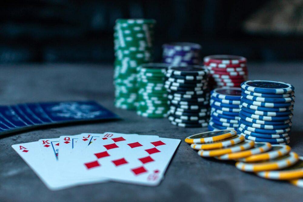 The Role of Artificial Intelligence in Online Blackjack